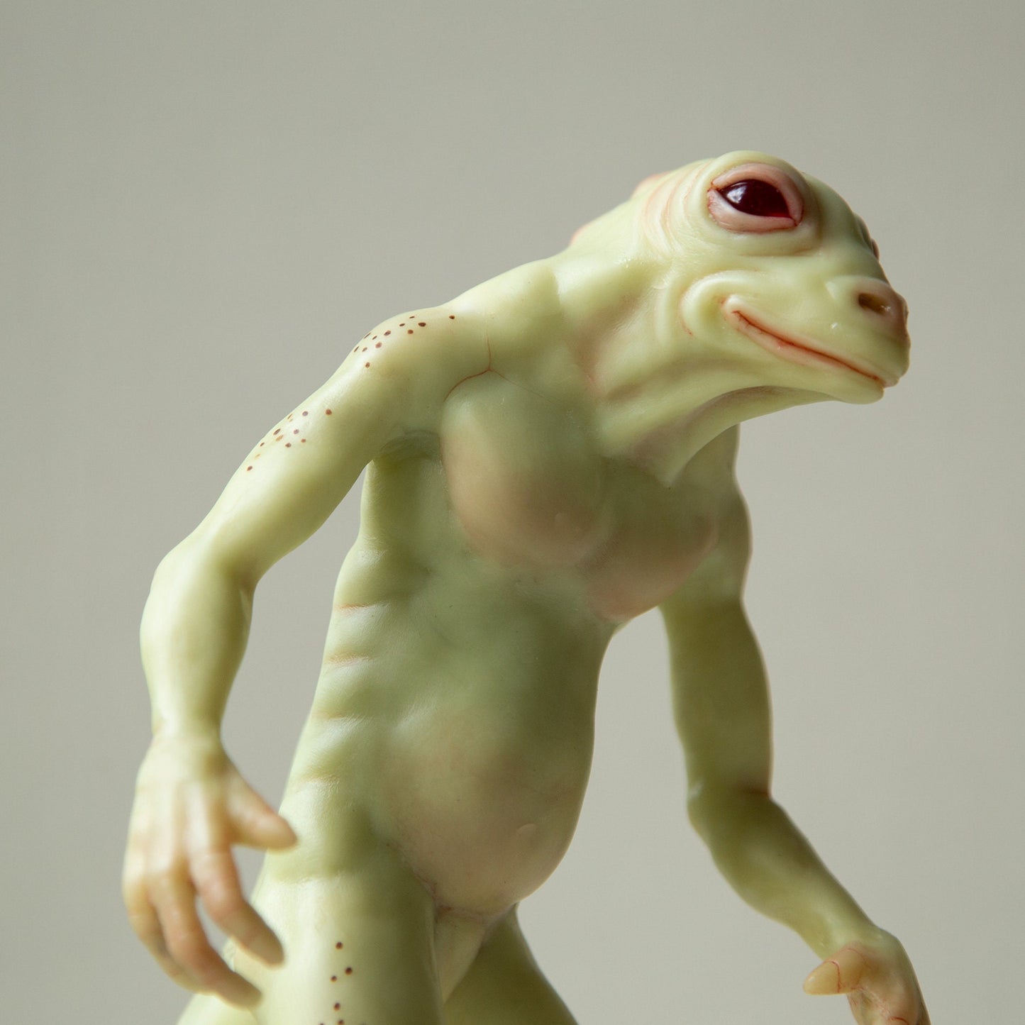 Lizard Man of Scape Ore Swamp, South Carolina cryptid creature reptilian lizardman sculpture