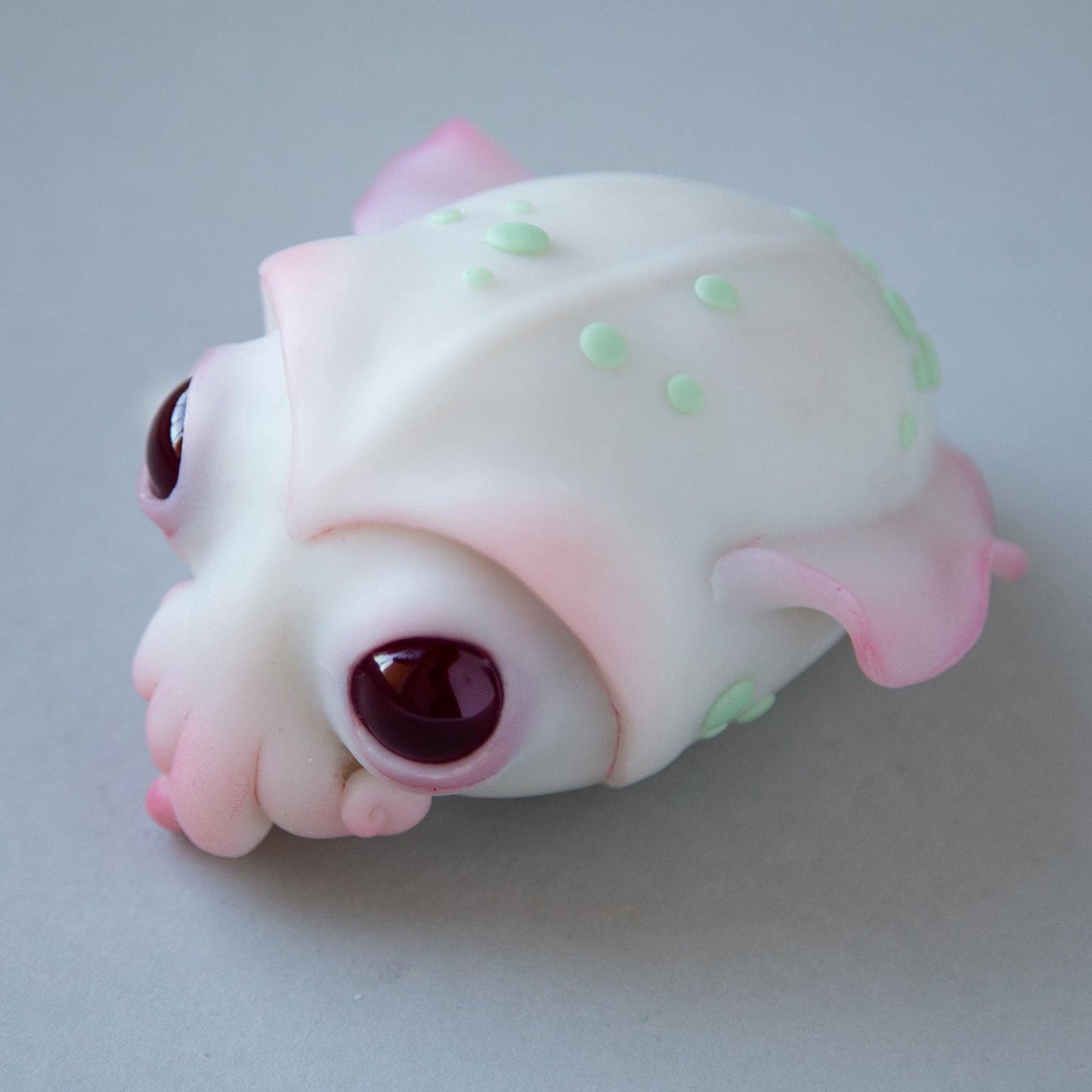 Cute squid sculpture with glow in the dark pips, baby alien deep sea creature