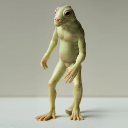 Lizard Man of Scape Ore Swamp, South Carolina cryptid creature reptilian lizardman sculpture