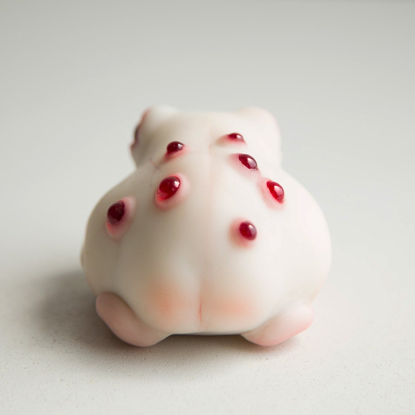 Frog albino figurine art doll, weird rainfrog anime style miniature, creepy cute art toy