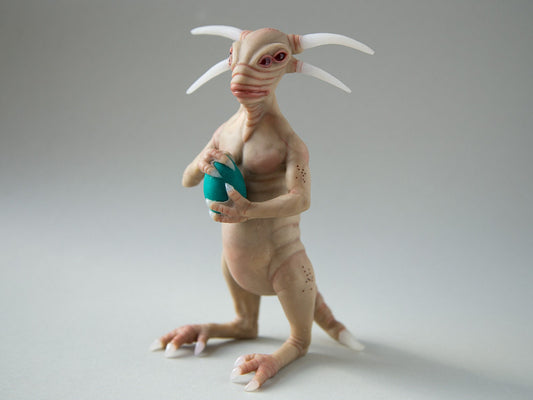 Horror creepy demon doll sculpture, devil statue with tail, weird horror figurine sculpture with 4 horns