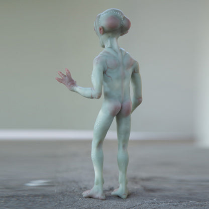 Roswell New Mexico cryptid alien with his pet,art doll cryptid gift, area 51 miniature sculpture